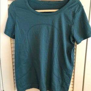 Lulu lemon swiftly tech short sleeve